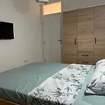 Appartamento Stan Na Dan-apartman Smile Lukavica *