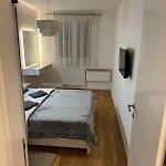 Stan Na Dan-apartman Smile Lukavica Appartamento *