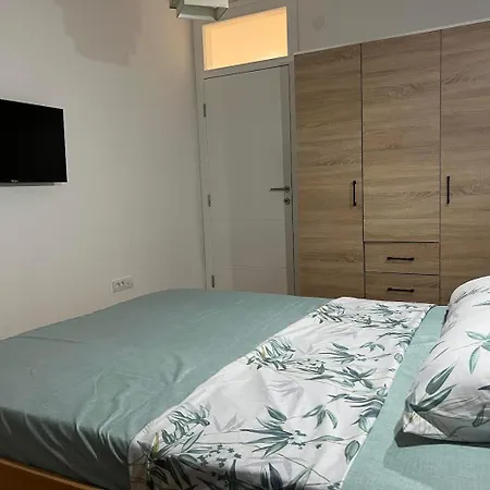 Apartment Stan Na Dan-apartman Smile Lukavica *