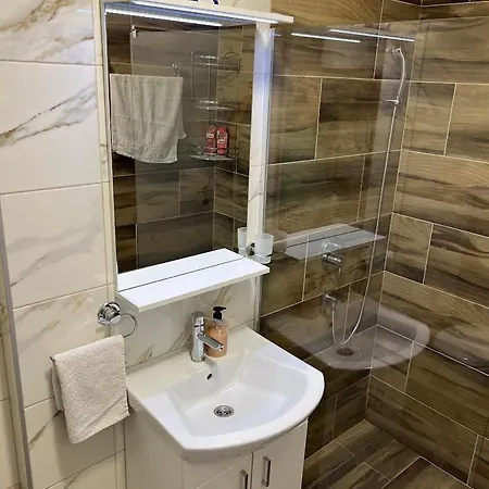 Stan Na Dan-apartman Smile Lukavica * Sarajevo