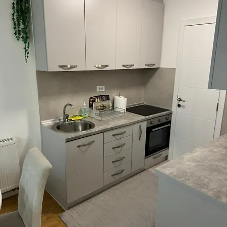 Apartmán Stan Na Dan-apartman Smile Lukavica